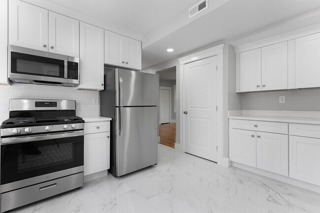 Photo - 64 Bakersfield St Unit 3