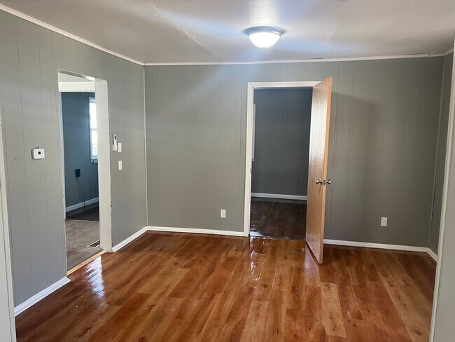 Photo - Updated 3 Bed/1 Bath Home!