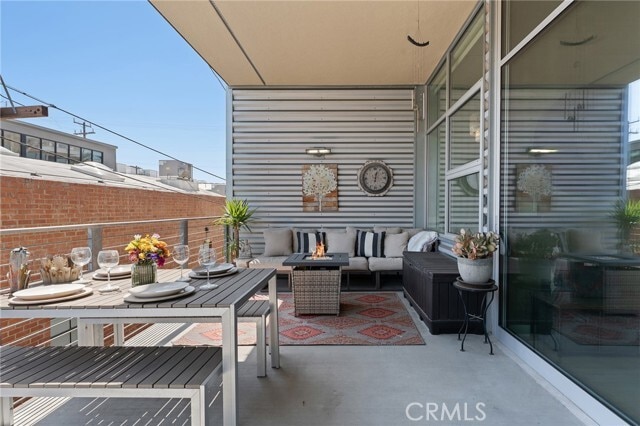 Photo - 4080 Glencoe Ave