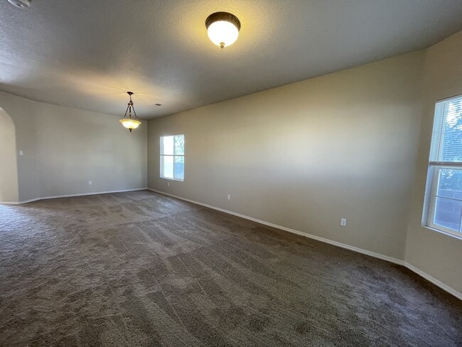 3200 Ocate Meadows Ct NE