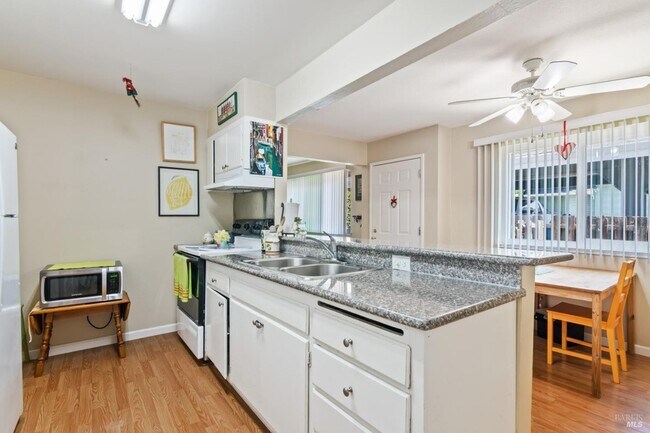 Photo - Single Story Benicia Duplex!