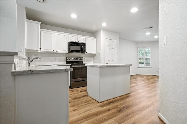 Photo - 14602 Windwood Park Ln