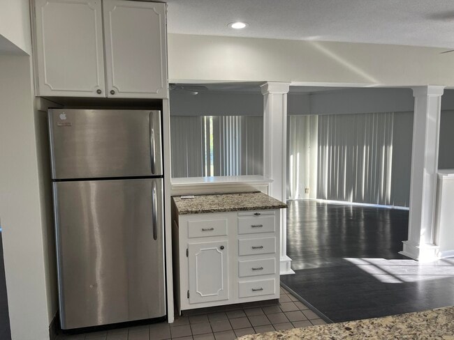 Photo - 346 Yorktowne Cir