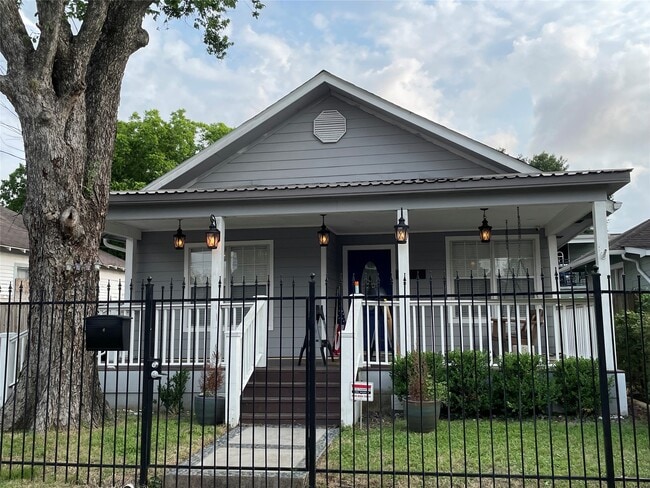 Building Photo - 4304 Garrow St Rental