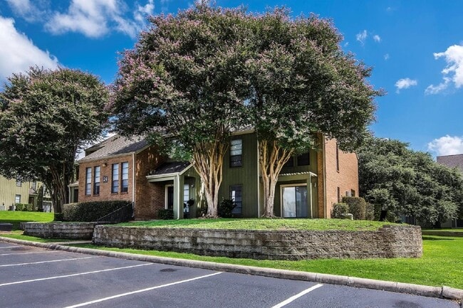 Building Photo - 13031 Pk Xing Dr Unit 3603