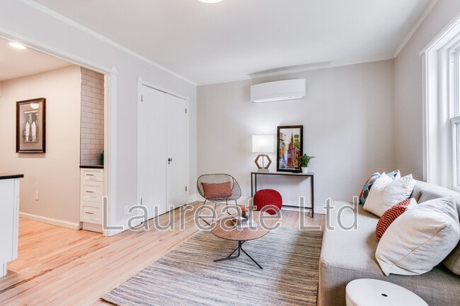 Photo - 1234 E Colfax Ave Unidad #7