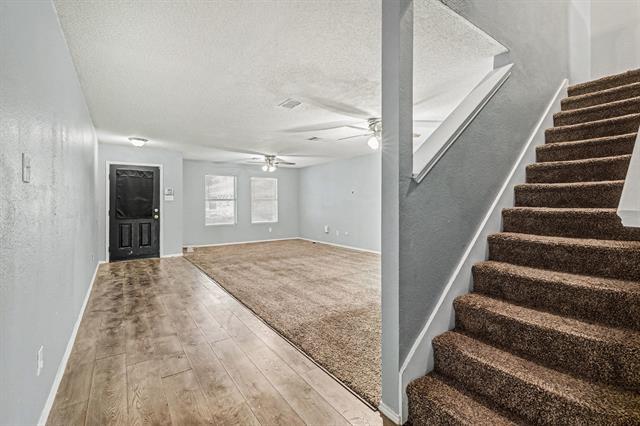 Photo - 2256 White Oak Dr