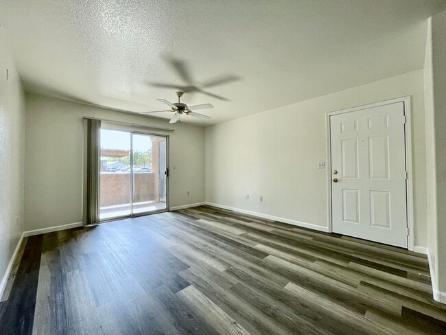 555 E Silverado Ranch Blvd