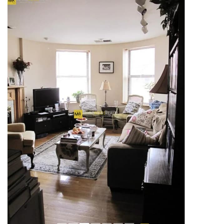 Building Photo - 103 Gainsborough St Unit 302E