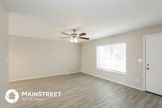 Photo - 5122 E Nambe St