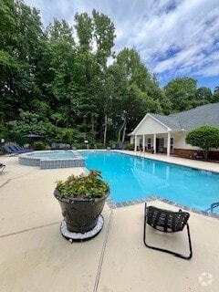 Building Photo - Walden Pointe Rental