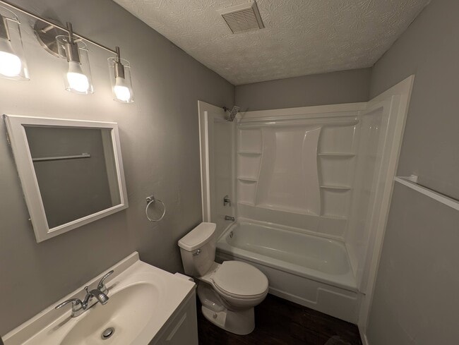 Photo - 11445 Kentbrook Ct