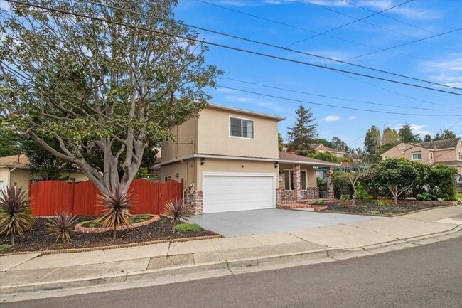 Photo - 18500 Crest Ave