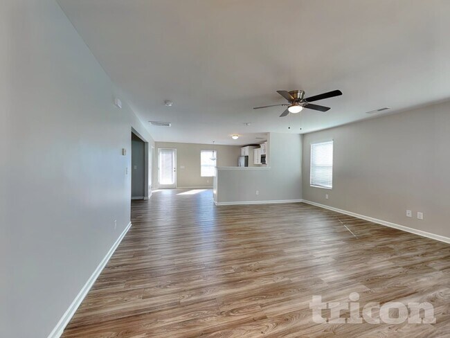 Photo - 1704 Sawtooth Ct