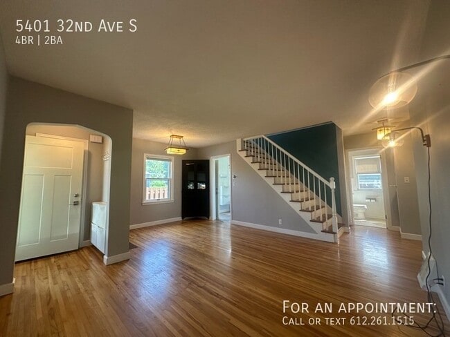 Photo - 5401 S 32nd Ave
