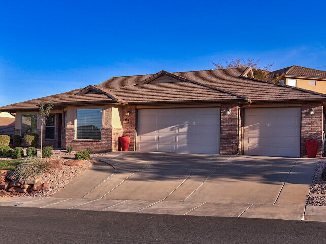 Photo - "Charming Fully-Furnished 1-Bed Oasis with Fireplace & Granite Touches in St. George!"