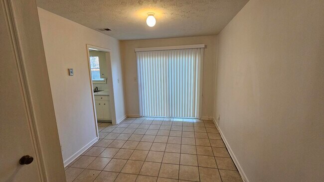 Photo - 6285 Forest Vale Dr NW