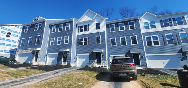 Photo - 726 Hardman Dr