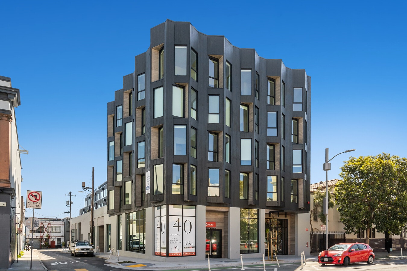 Exterior - 235 Valencia Apartments