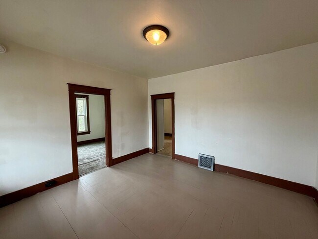 Photo - 1305 Merrill Ave Unidad #1