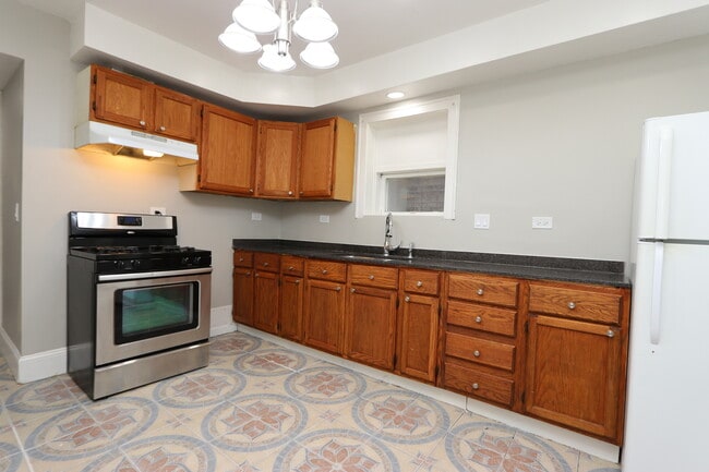 Photo - 2242 N Mason Ave