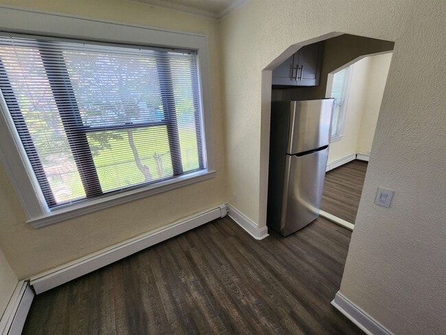 Photo - 432 Broad Ave Unidad 2 Rear