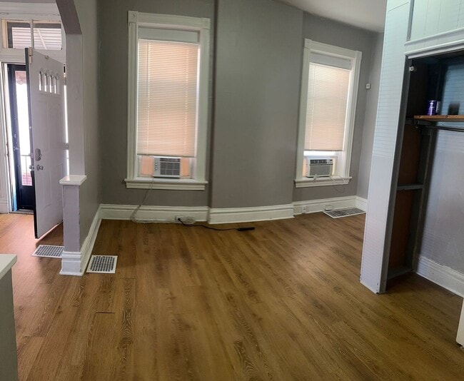 Photo - 3222 N Dakota St Unidad 1F