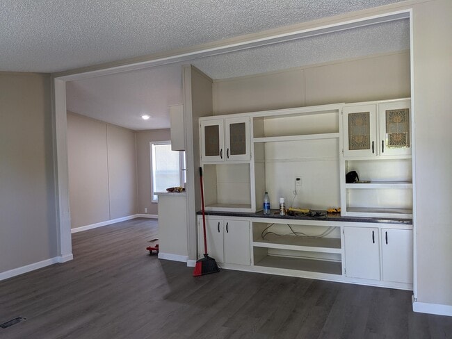Photo - 716 Scott Dr