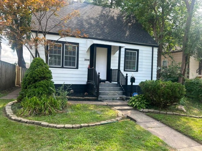 Building Photo - "Charming 3-Bedroom Hammond Home with Hardwood Floors & Finished Basement - 2025 Sq Ft of Comfort!"