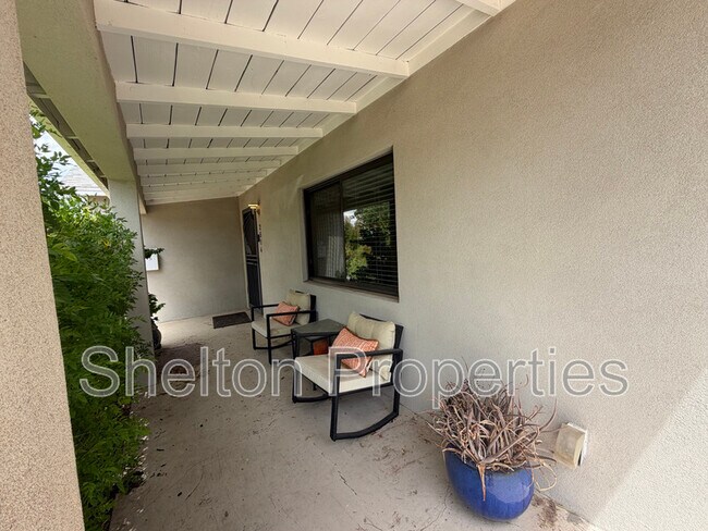 Photo - 2514 E Fairmount Ave