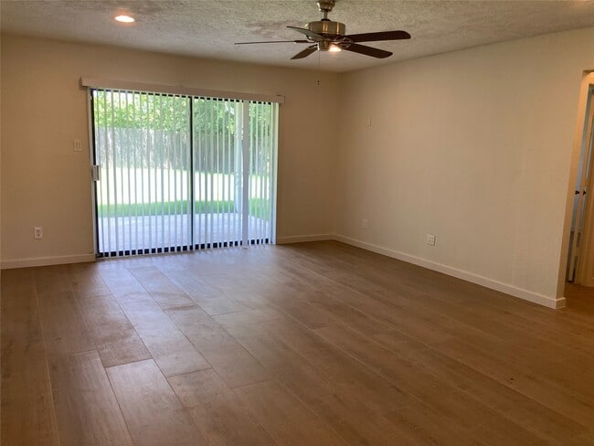 Photo - 16727 Bougainvilla Ln