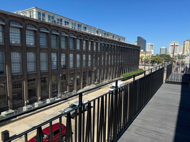 Photo - 1050 Annunciation St Unidad SI ID1272343P