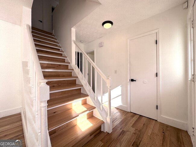 Photo - 515 Lake Joyce Ln