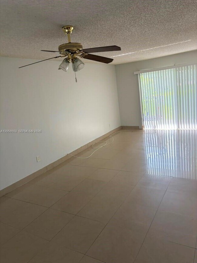 3461 NW 44th St Unidad 102