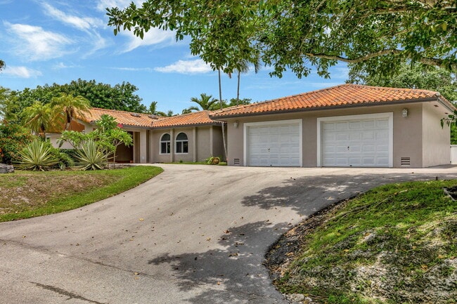 Photo - 9980 SW 83rd Ave