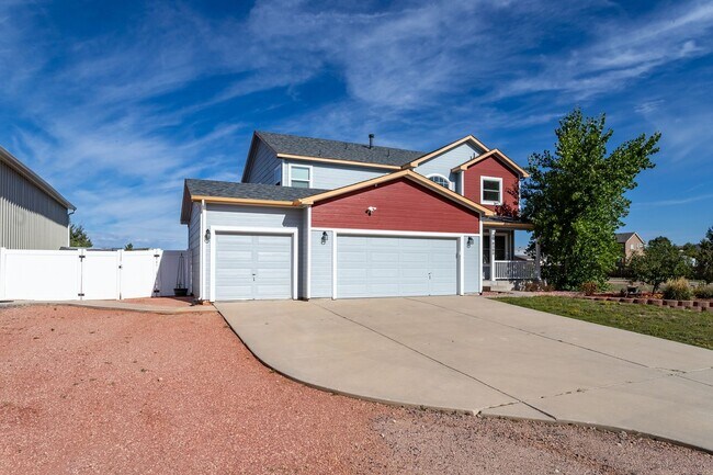 Photo - Spacious Home in Woodmen Hills!!!