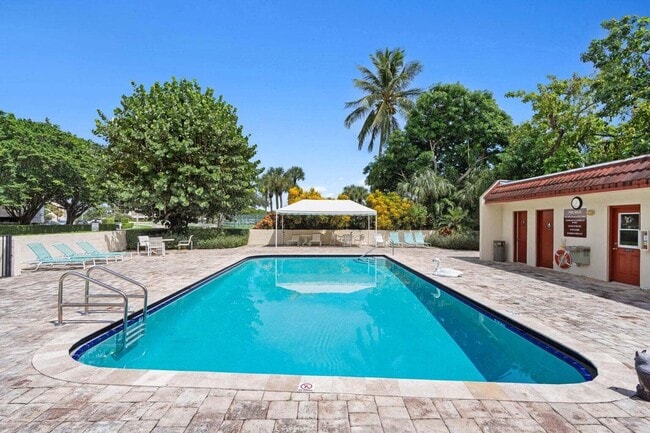 Photo - 1707 Consulate Pl Unit 202