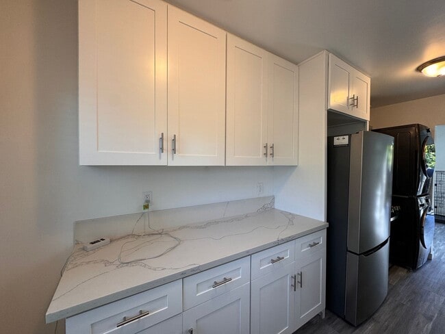 Photo - 456 N Westmoreland Ave Unit 01