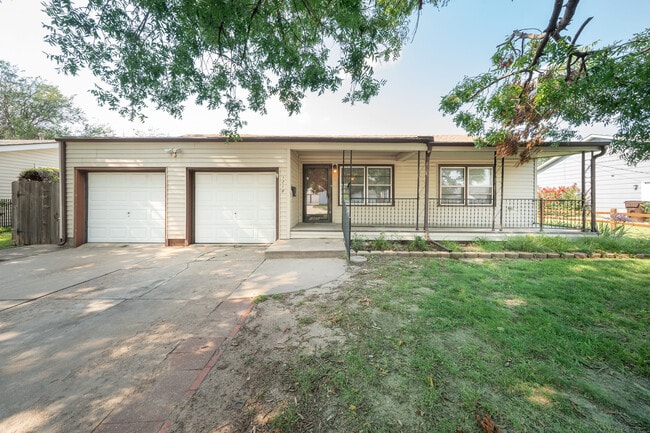Building Photo - 1218 W Jewell St Rental