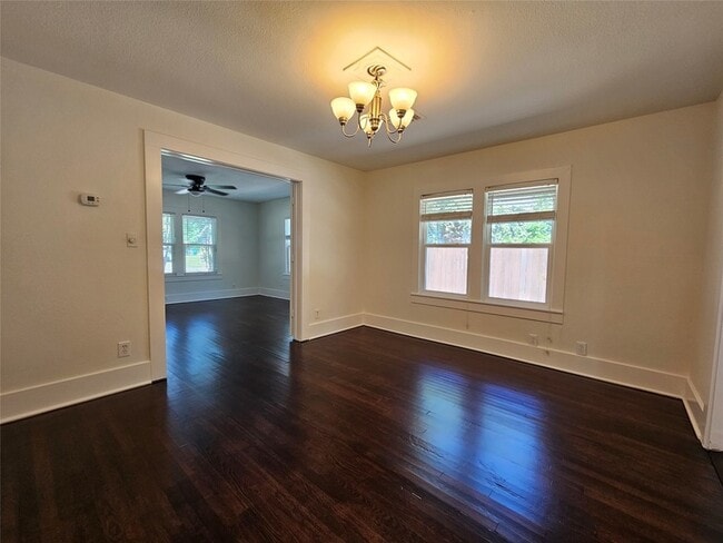 Photo - 806 W Spring St