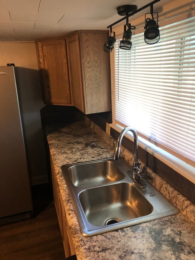 Photo - 717 Liberty St