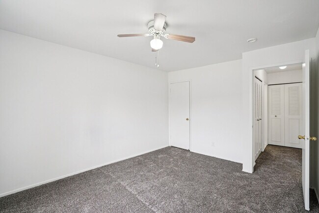 Photo - Outer Drive Manor Apartments