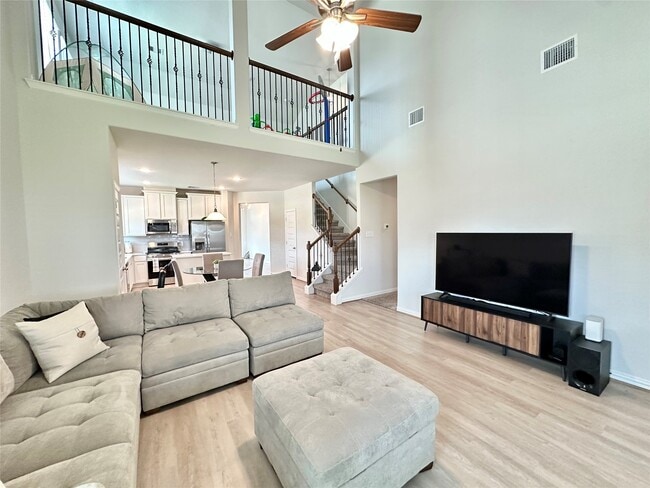 Photo - 5340 Camerford Ct