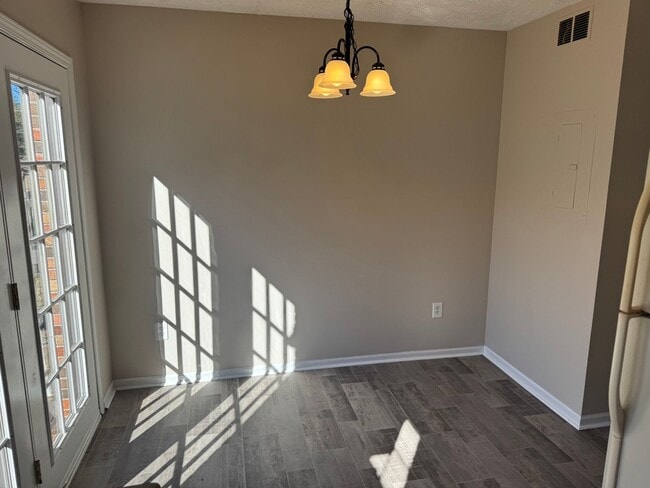 Photo - Newly Renovated 2 Bedroom 1.5 Bath Condo located in Elizabethton, TN