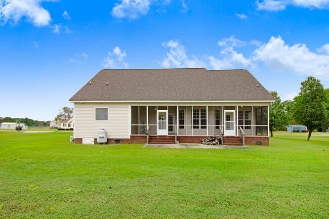 Photo - 200 Poplar Knoll Rd