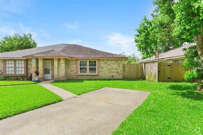 Building Photo - 3110 Oak Rock Rental
