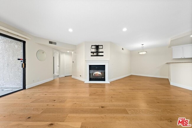 Photo - 1633 S Bentley Ave Condo Unit 101