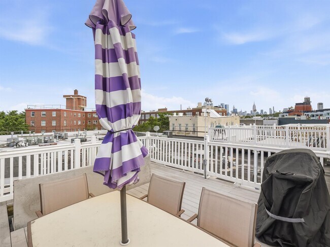 Photo - 727 Jefferson St Unit 7