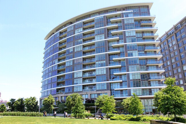 Photo - MOVE IN SPECIAL: FREE RENT UNTIL OCT 1** L... Unit 1412