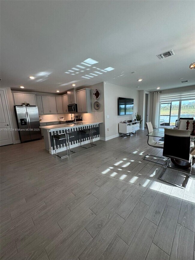 Photo - 44448 Palm Frond Dr